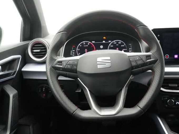 SEAT Arona FR TSI DSG ACC NAVI KAM SHZ PDC