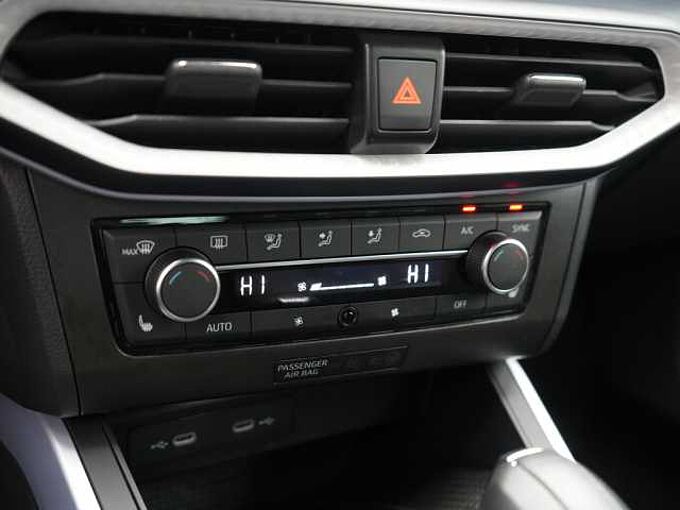 SEAT Arona FR VIRT APP ACC SHZ KAM LED PDC