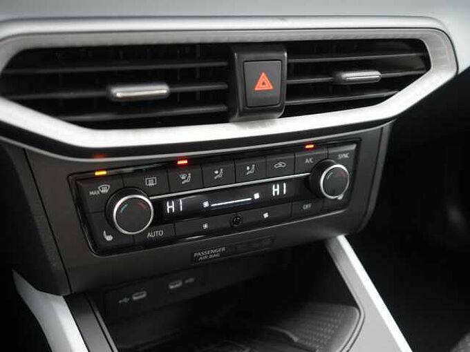 SEAT Arona APP CONNECT VIRT ACC KAM KEYLESS NAVI