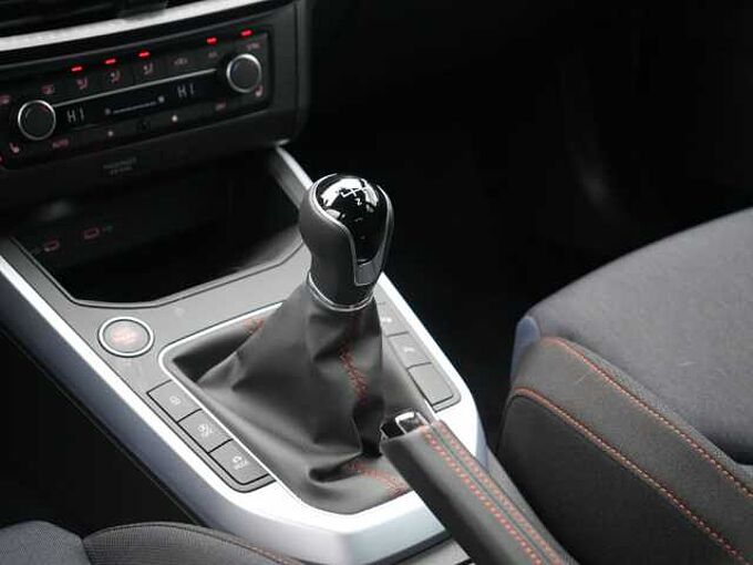 SEAT Arona TSI FR ACC VIRT APP CONNECT NAVI KAM PDC