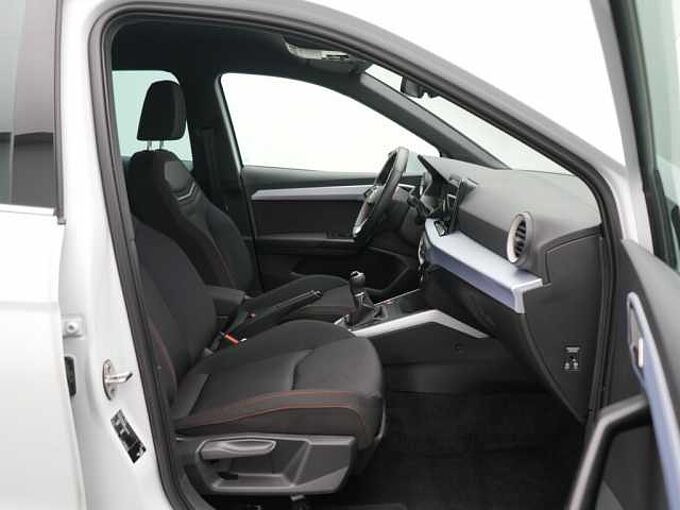 SEAT Arona TSI FR ACC VIRT APP CONNECT NAVI KAM PDC