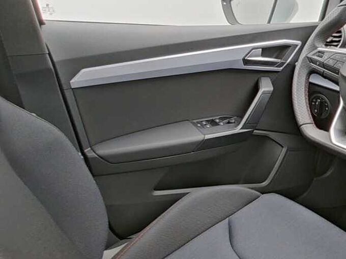 SEAT Arona FR VIRT NAVI ACC SHZ KAM LED PDC