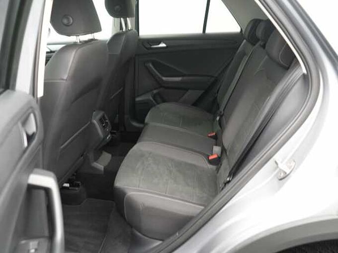 Volkswagen T-Roc Style DSG AHK ACC NAVI APP KAM SHZ PDC