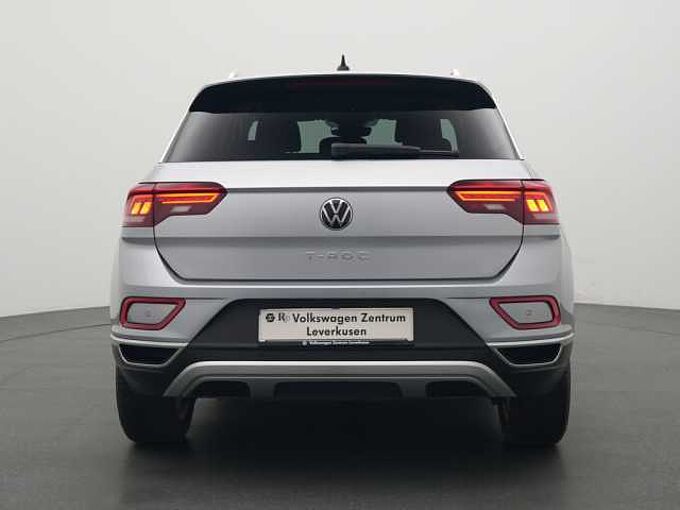 Volkswagen T-Roc Style DSG AHK ACC NAVI APP KAM SHZ PDC