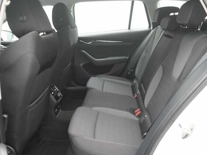 SKODA OCTAVIA Combi iV LED VIRT SHZ DSG KLIMA