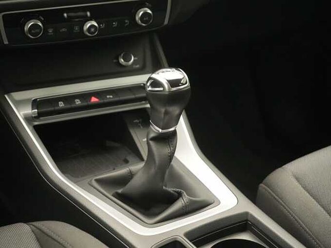 Audi Q3 NAVI KAM LED PDC