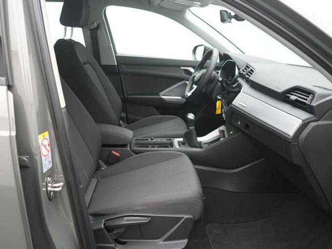 Audi Q3 NAVI KAM LED PDC