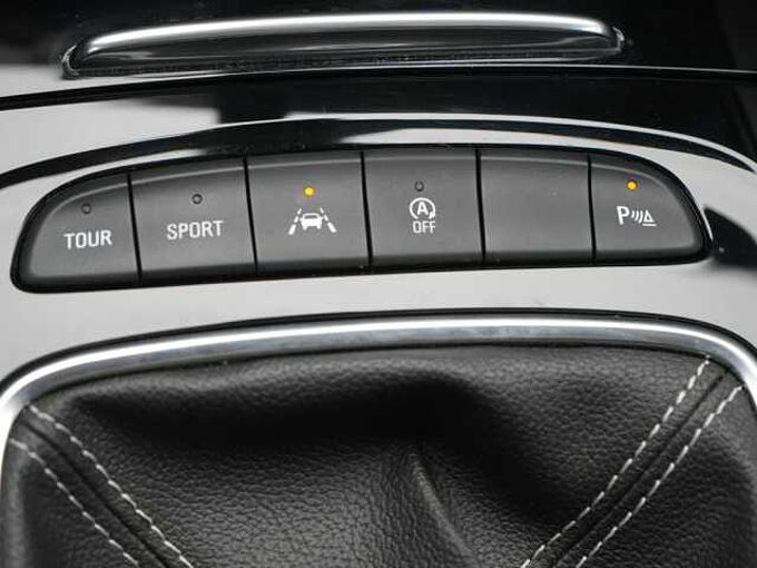 Opel Insignia AHK MATRIX PANO HUD KAM SHZ