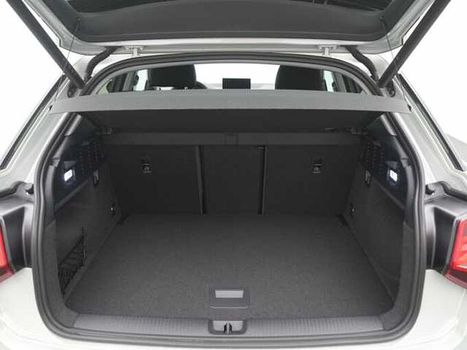 Audi Q2 AHK LED SHZ PDC