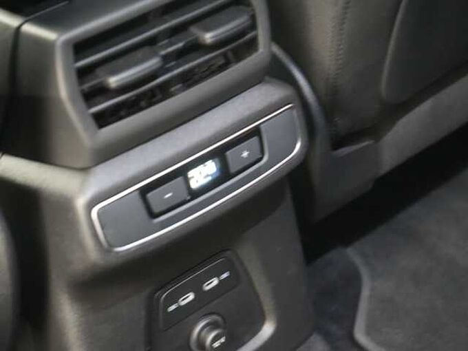 Audi Q4 e-tron 35 LED KAM SHZ PDC KLIMA