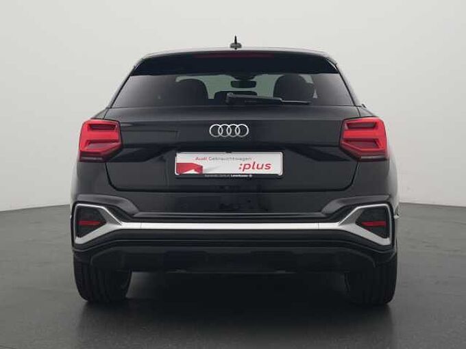 Audi Q2 S line MATRIX VIRT AHK SHZ PDC