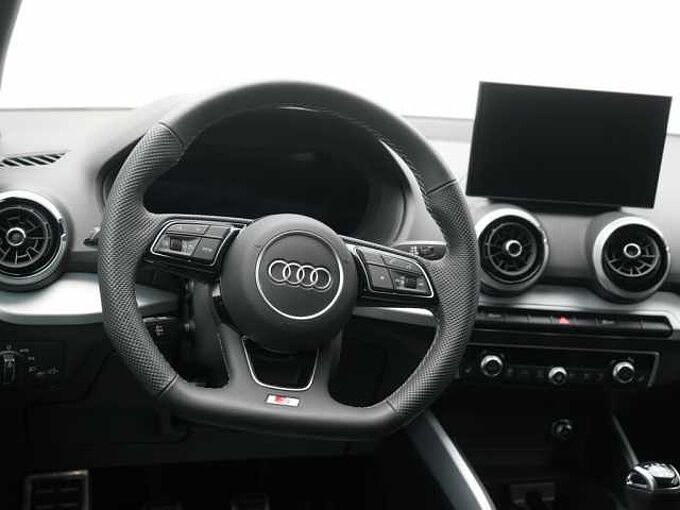 Audi Q2 S line MATRIX VIRT AHK SHZ PDC