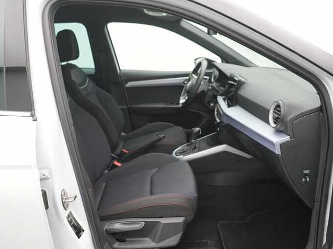 SEAT Arona FR DSG LED KAM SHZ PDC