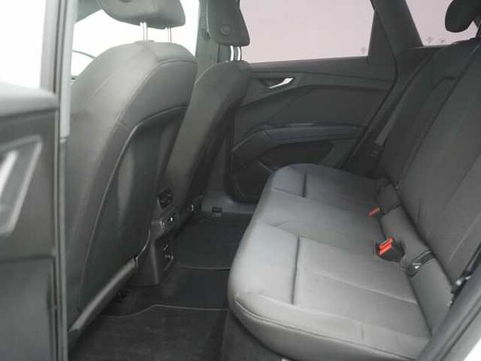 Audi Q4 LED SHZ KAM PDC KLIMA