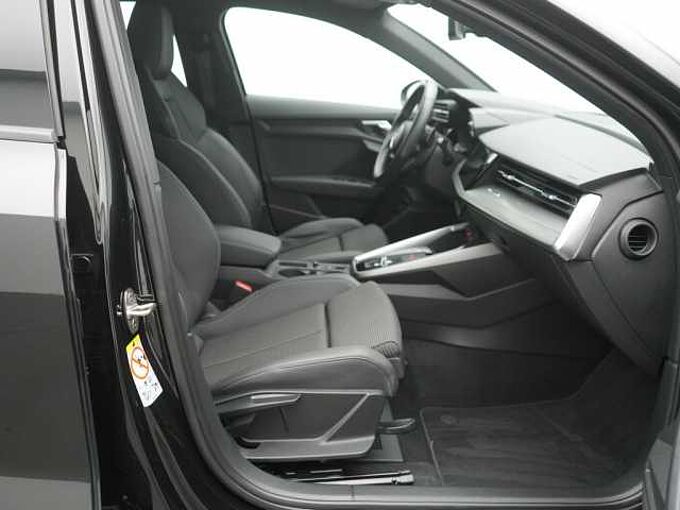 Audi A3 Sportback 40 e advanced LED SHZ PDC ACC KLIMA