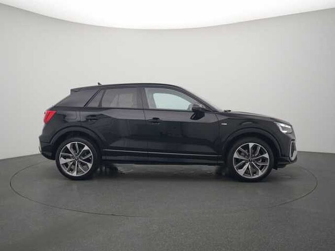 Audi Q2 1.0 30 TFSI S line MATRIX AHK SHZ PDC NAVI