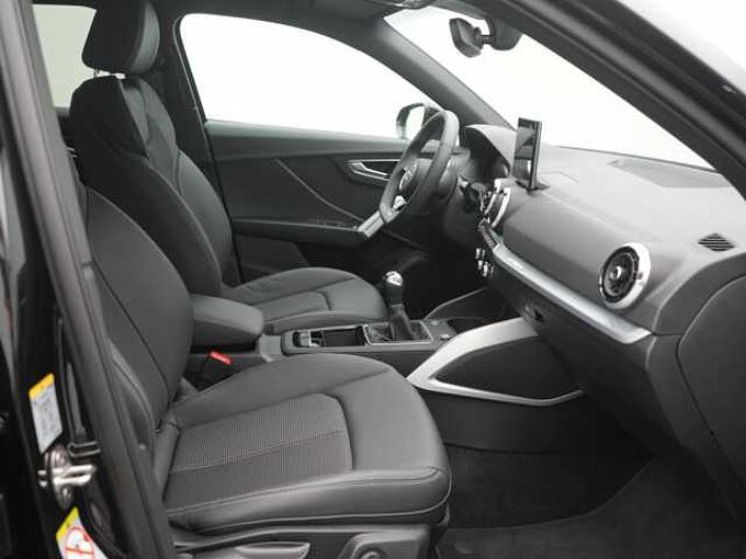 Audi Q2 1.0 30 TFSI S line MATRIX AHK SHZ PDC NAVI