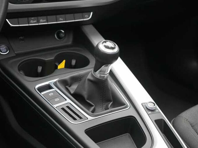 Audi A4 SHZ NAVI STANDHZ LED PANO