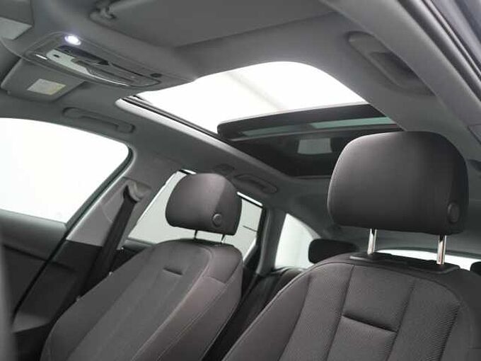 Audi A4 SHZ NAVI STANDHZ LED PANO