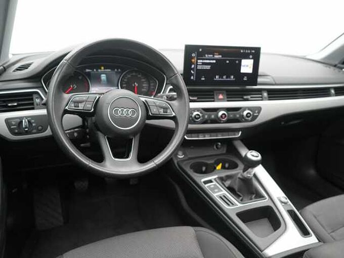 Audi A4 SHZ NAVI STANDHZ LED PANO