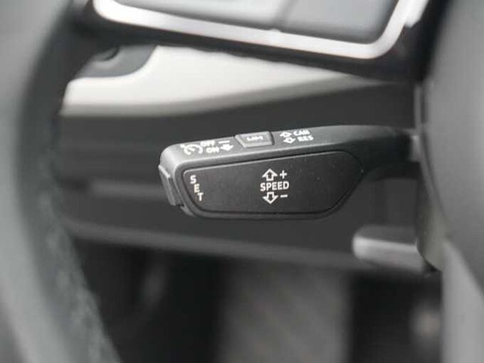 Audi A4 SHZ NAVI STANDHZ LED PANO