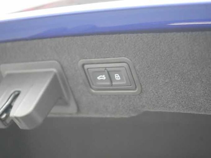 Audi S8 SHZ LEDER PDC STANDHZ MEMORY