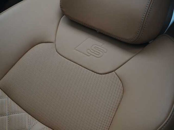 Audi S8 4.0 TFSI quattro 360° MATRIX PANO B&O KAM SHZ