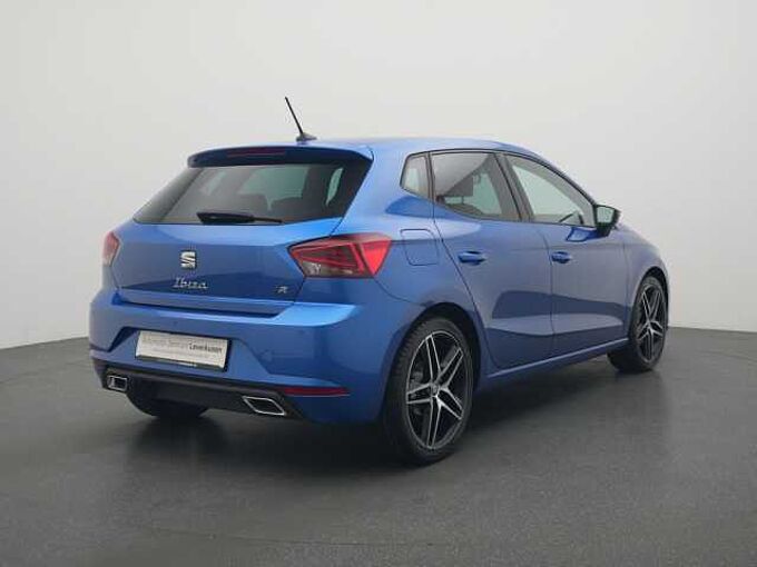 SEAT Ibiza DSG LED PANO KAM SHZ PDC
