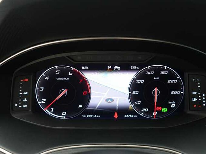 SEAT Ibiza DSG LED PANO KAM SHZ PDC