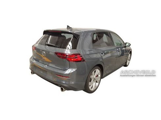 Volkswagen Golf VIII GTI DSG VIRT PANO H/K KAM SHZ STANDHZ