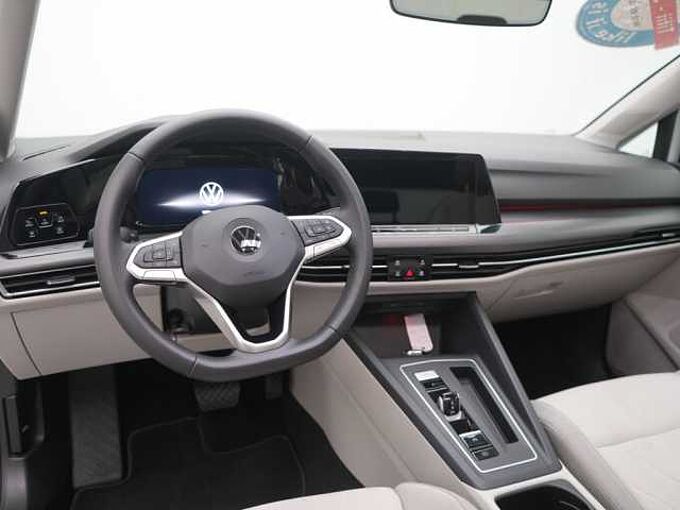 Volkswagen Golf VIII 1.4 eHybrid Style DSG PANO HUD AHK KAM
