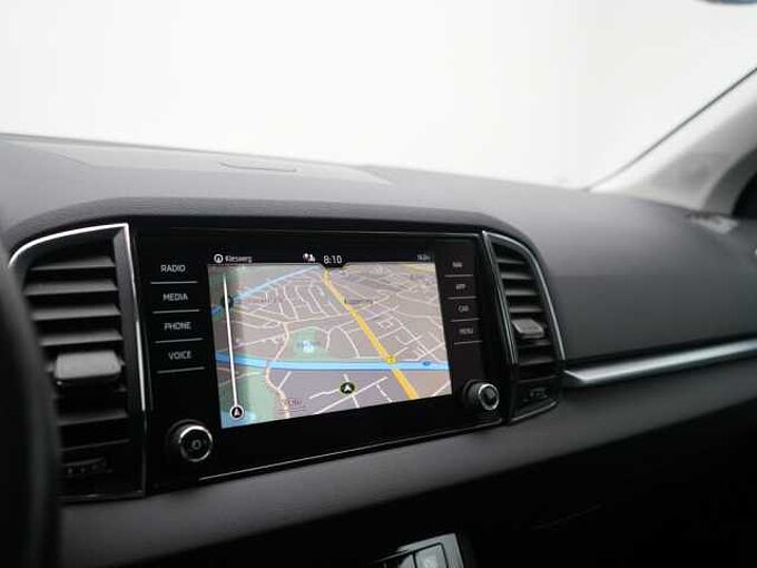 SKODA KAROQ Clever DSG LED KAM SHZ PDC W-LAN