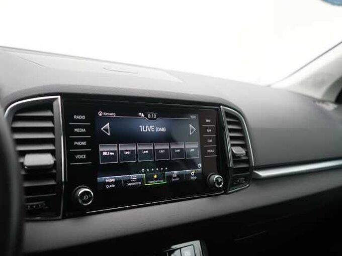 SKODA KAROQ Clever DSG LED KAM SHZ PDC W-LAN