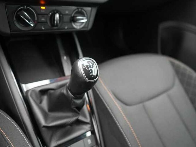 SKODA KAMIQ SHZ KLIMA PDC