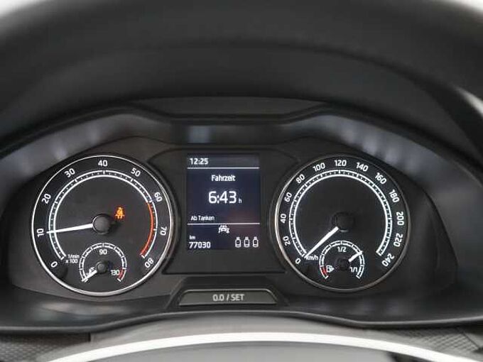 SKODA KAMIQ SHZ KLIMA PDC