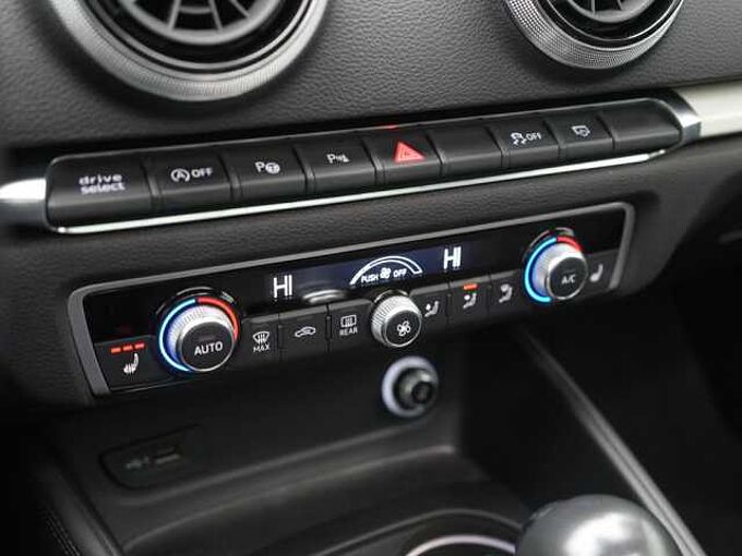 Audi A3 Limousine S-TRON AHK ACC NAVI PANO SHZ XENON