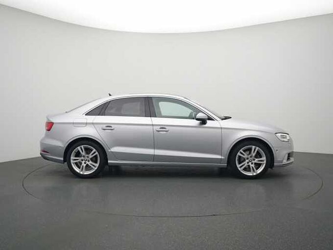 Audi A3 Limousine S-TRON AHK ACC NAVI PANO SHZ XENON