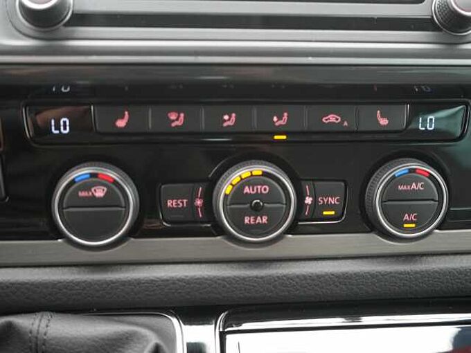 Volkswagen T6 BEARLOCK KAM SHZ LED