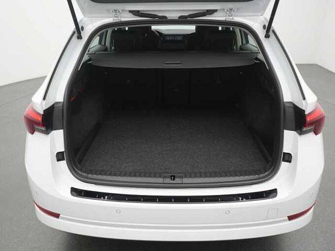 SKODA OCTAVIA Combi iV LED VIRT AHK SHZ DSG KLIMA