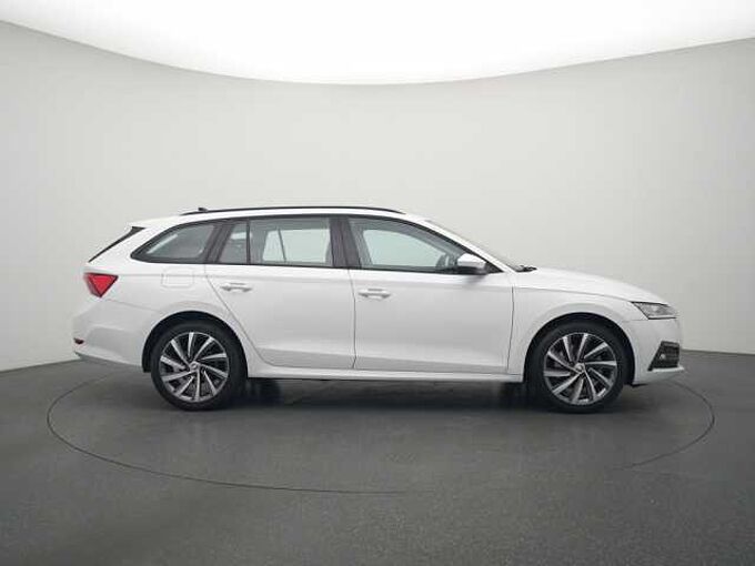 SKODA OCTAVIA Combi iV LED VIRT AHK SHZ DSG KLIMA