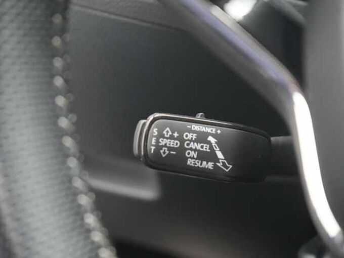 SKODA SUPERB Combi iV Sportline DSG MATRIX PANO AHK