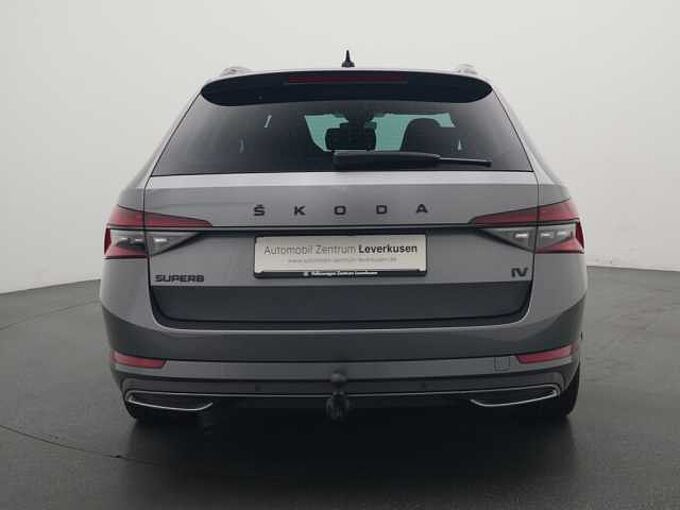 SKODA SUPERB Combi iV Sportline DSG MATRIX PANO AHK