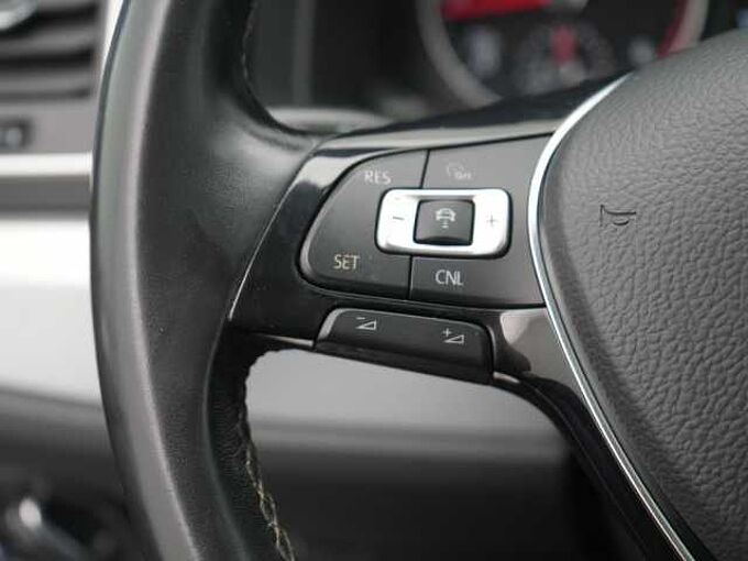 Volkswagen T6 AHK ACC STANDHZ LED HGSD