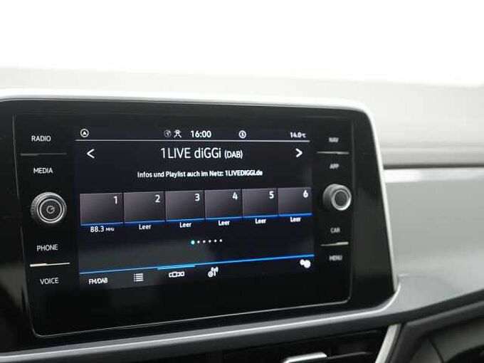 Volkswagen T-Roc DSG ACC STANDHZ LED PDC