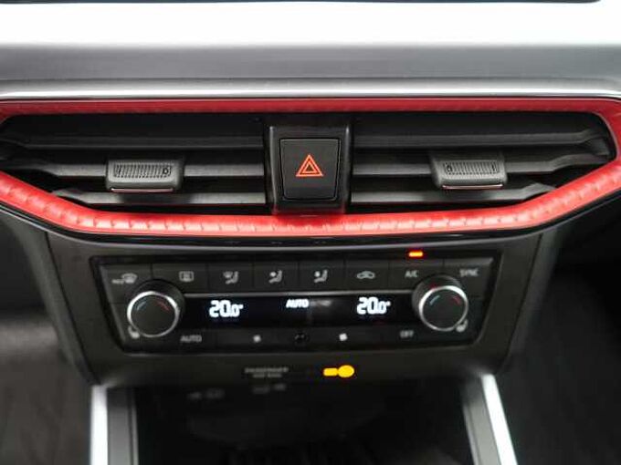 SEAT Arona FR DSG LED KAM SHZ PDC NAVI