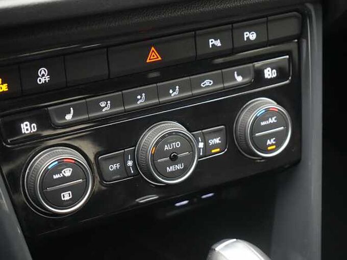 Volkswagen T-Roc Sport ACC AHK NAVI KAM SHZ PDC