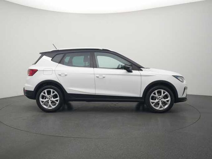 SEAT Arona FR LED DSG AHK SHZ KAM ACC PDC