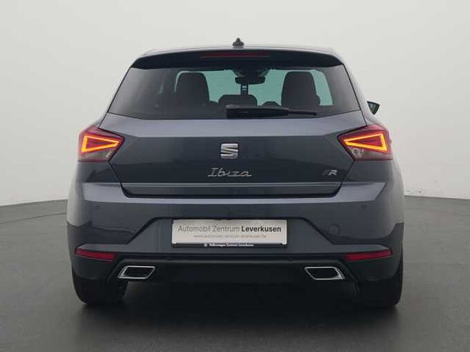 SEAT Ibiza DSG LED KAM PANO SHZ PDC