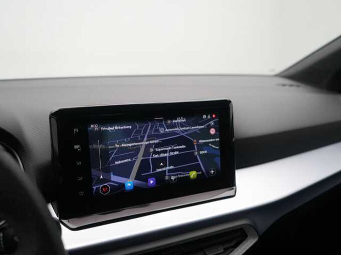 SEAT Ibiza DSG LED KAM PANO SHZ PDC