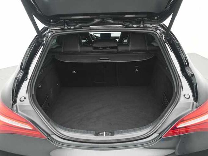 Mercedes-Benz CLA 220 SB Urban 4MATIC LED KAM SHZ PTS STANDHZ